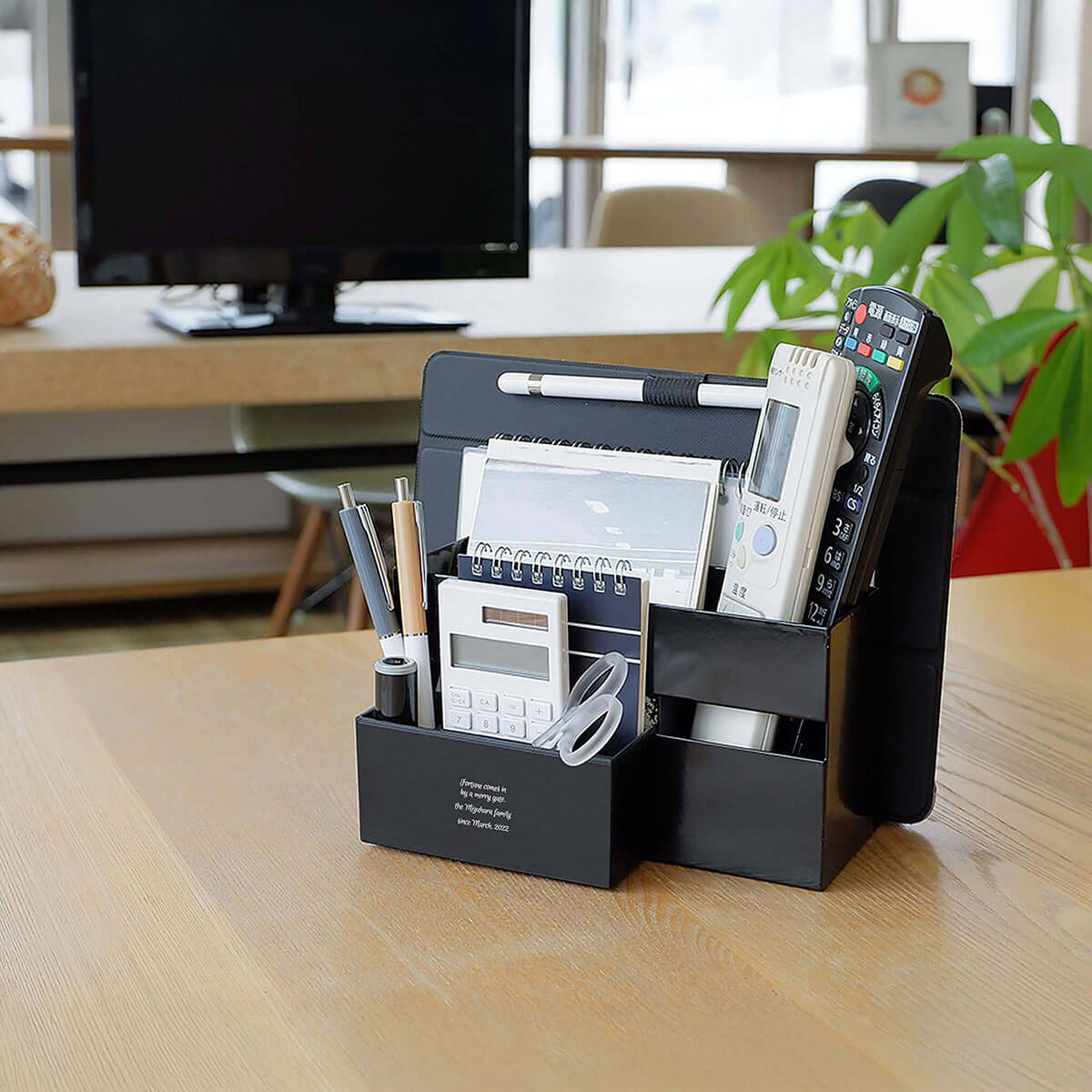 モバイルスタンドの名入れギフト