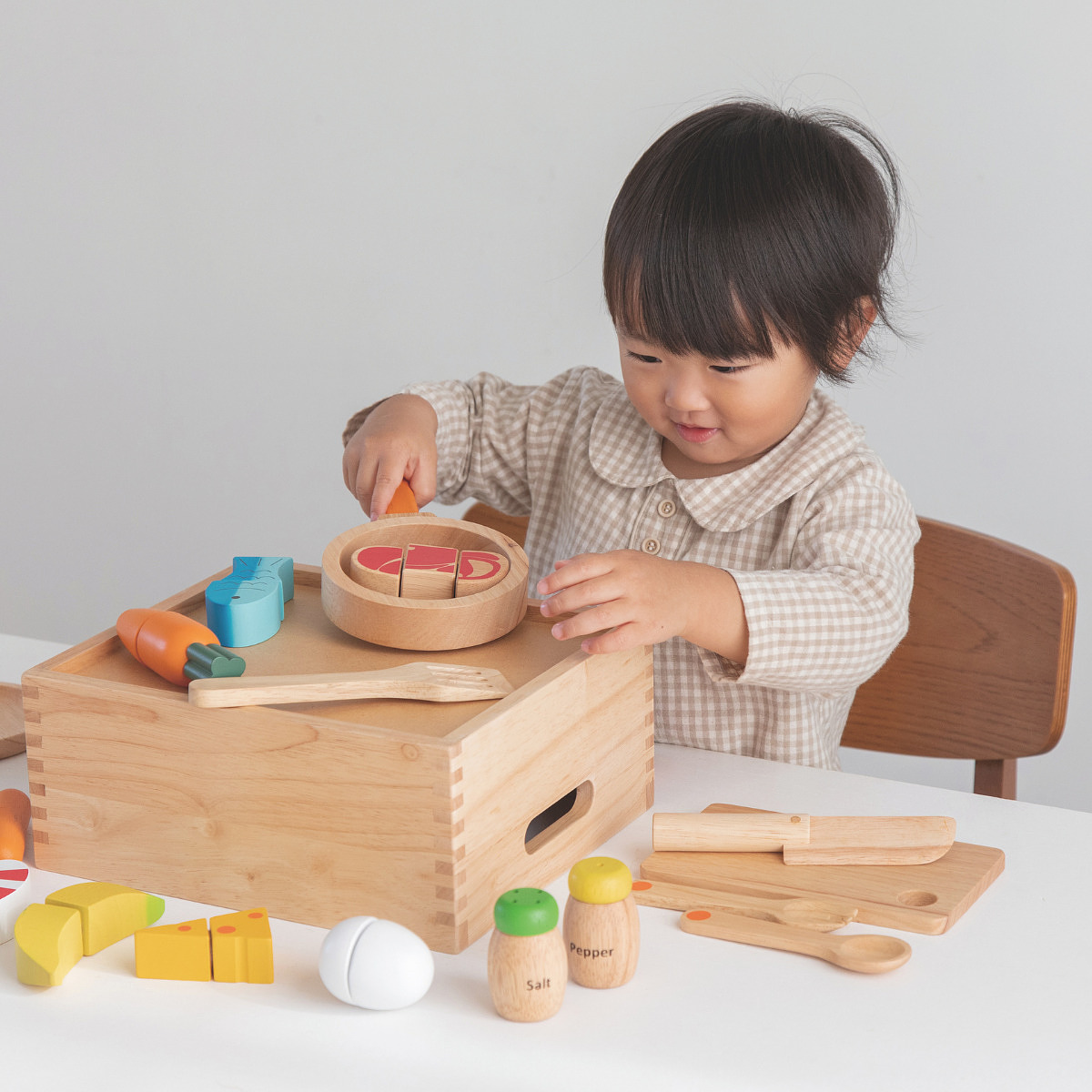 食材いっぱい！ままごとフライパンセット 7