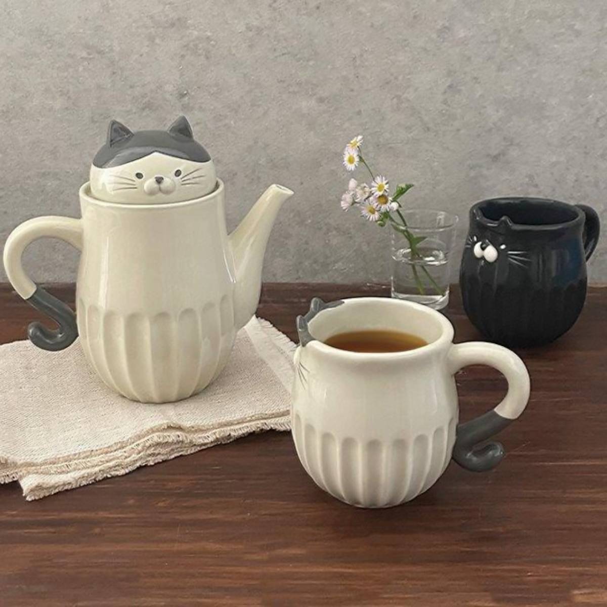 しのぎのねこ ティーポット はち 0