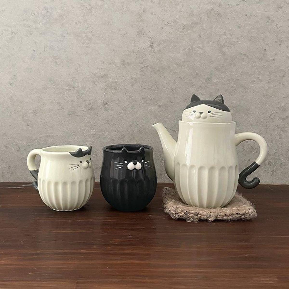 しのぎのねこ ティーポット はち 1