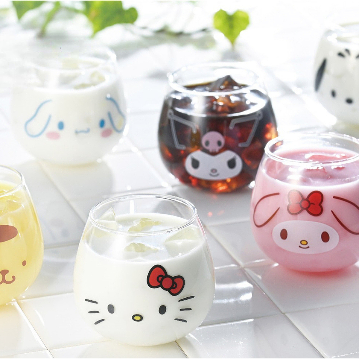 サンリオキャラクターズ ゆらゆらタンブラー ハローキティ ありがとうカード付 1