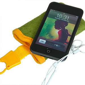 ako-bell iPod touch フェルトケース 1
