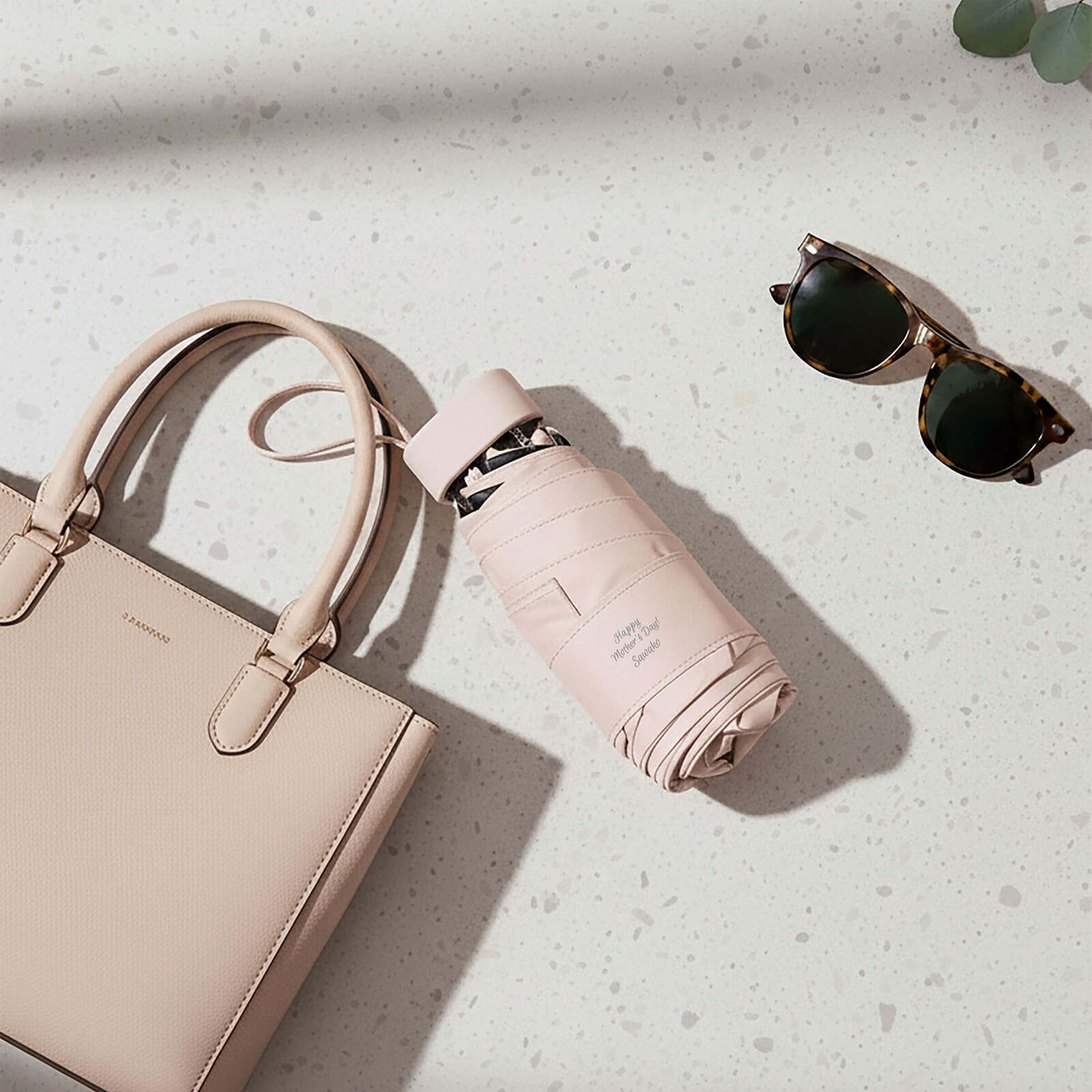 名前やメッセージが入ります