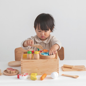 食材いっぱい！ままごとフライパンセット 9