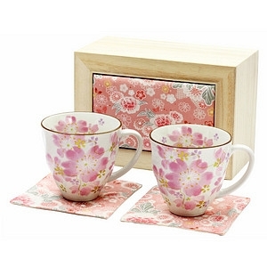 華まつり ペアマグカップ (ちりめん木箱) 名入れ可能