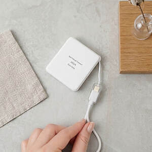 PD急速充電コードストラップ付モバイルチャージャー5000 ホワイト 2