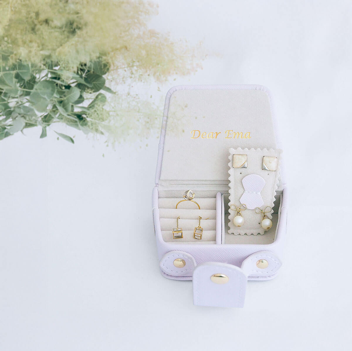 付き合った記念日の名入れギフト